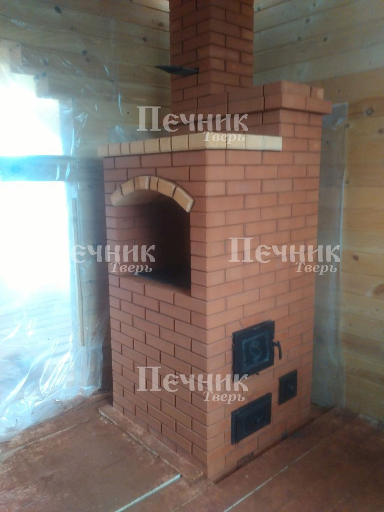 Шведка из красного кирпича с плитой