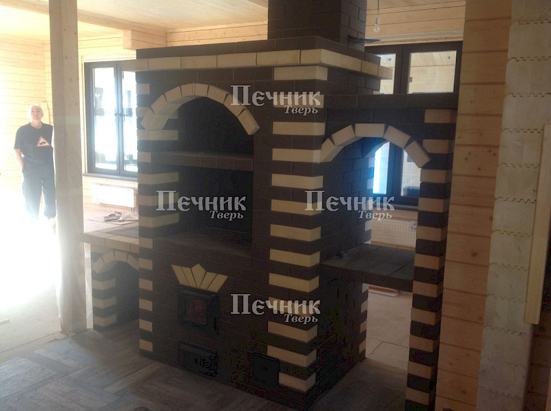 Шведка с каминной дверцей и варочной плитой