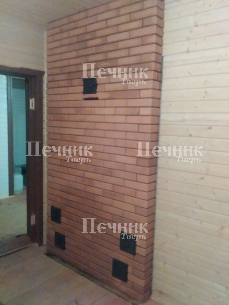 Отопительная печь с камином