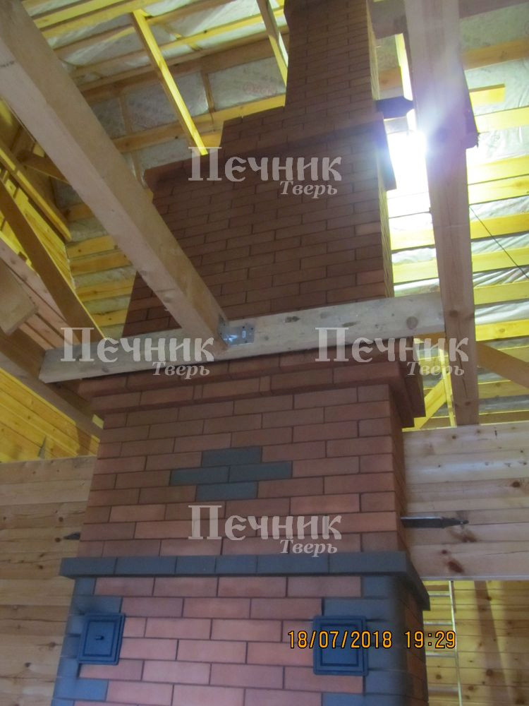 Печь на два этажа из красного кирпича